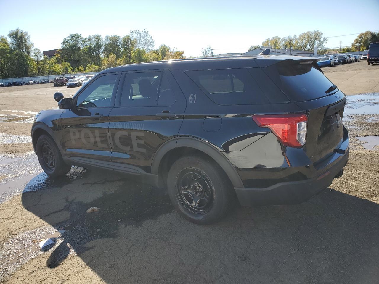 2022 Ford Explorer Police Interceptor - Image 2