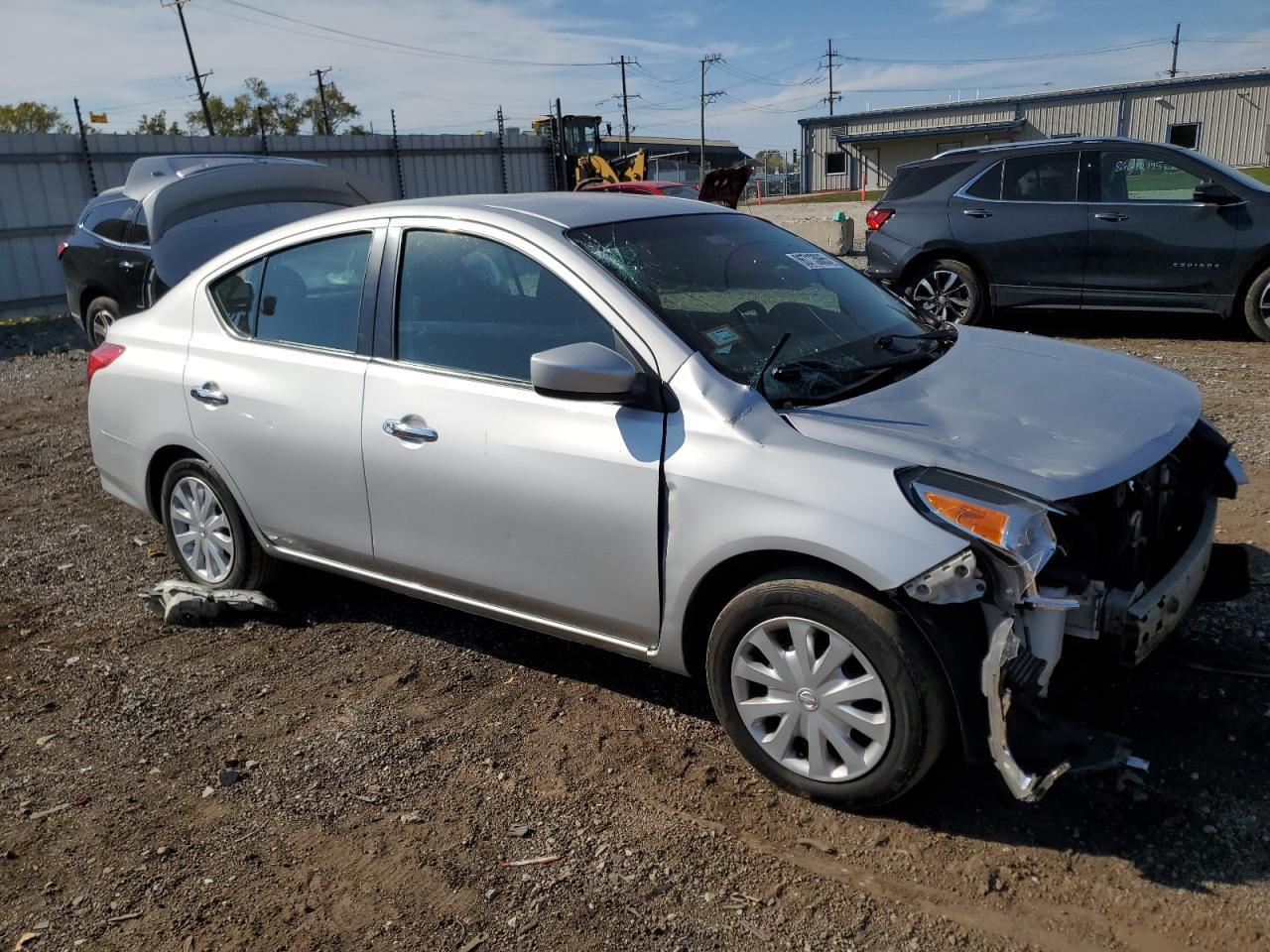 2017 Nissan Versa S - Image 4