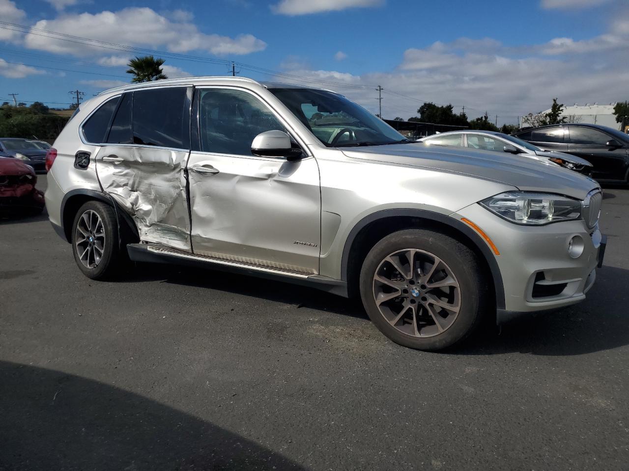 2015 BMW X5 xDrive35I - Фото 4