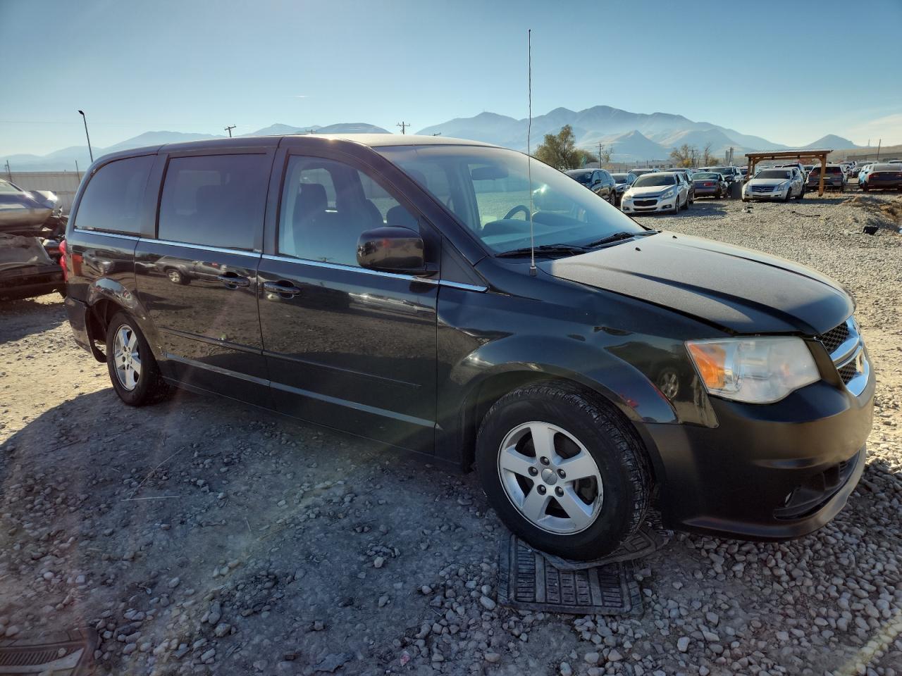 2012 Dodge Grand Caravan Crew - Image 4