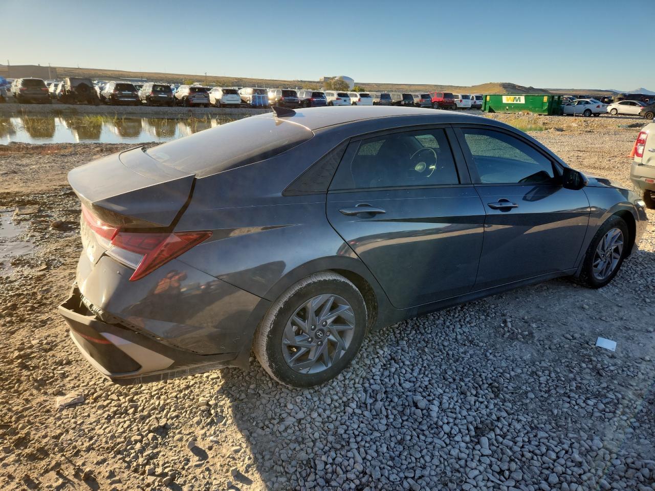 2024 Hyundai Elantra Blue - Image 3