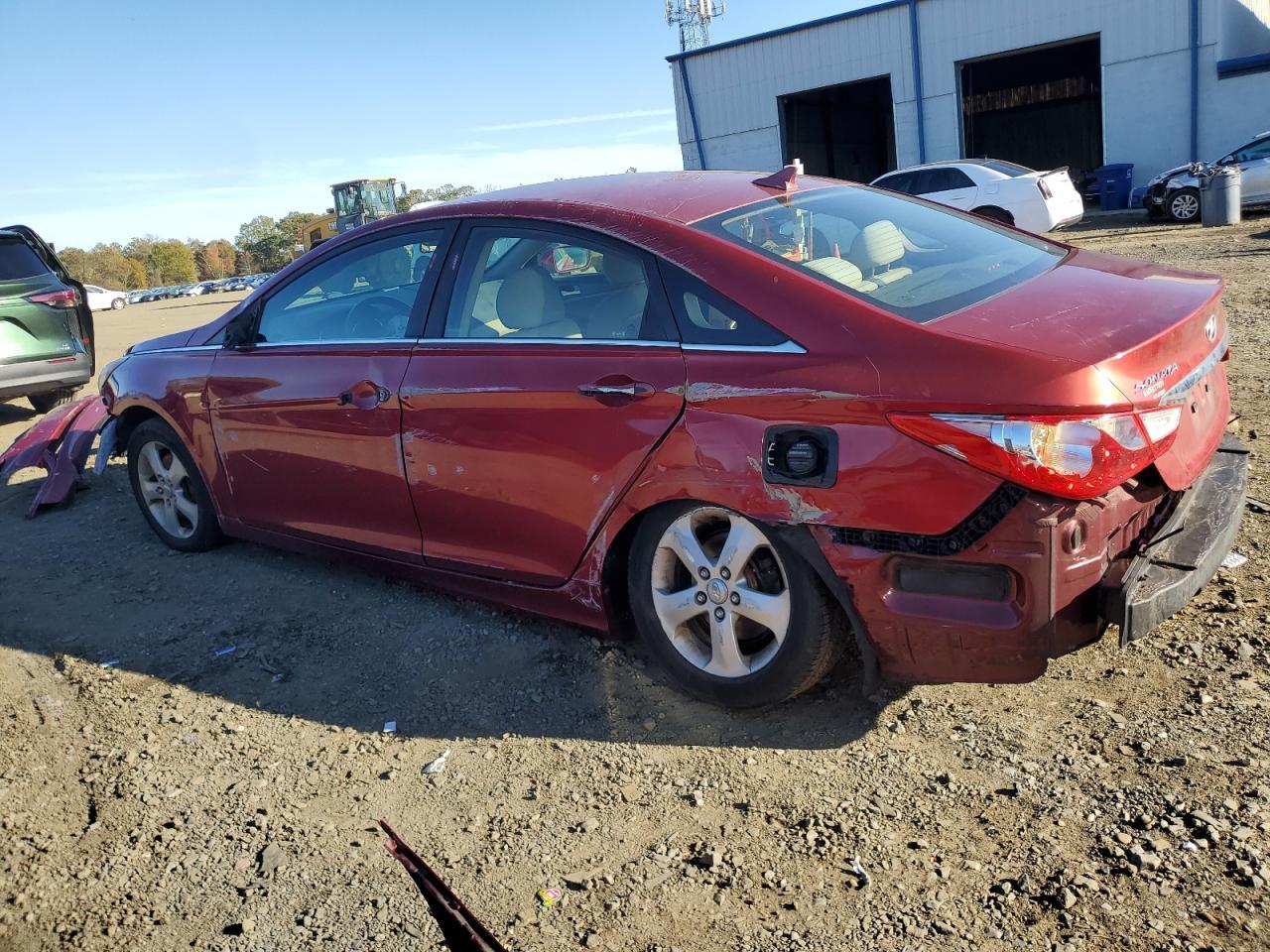 2011 Hyundai Sonata Gls - Image 2