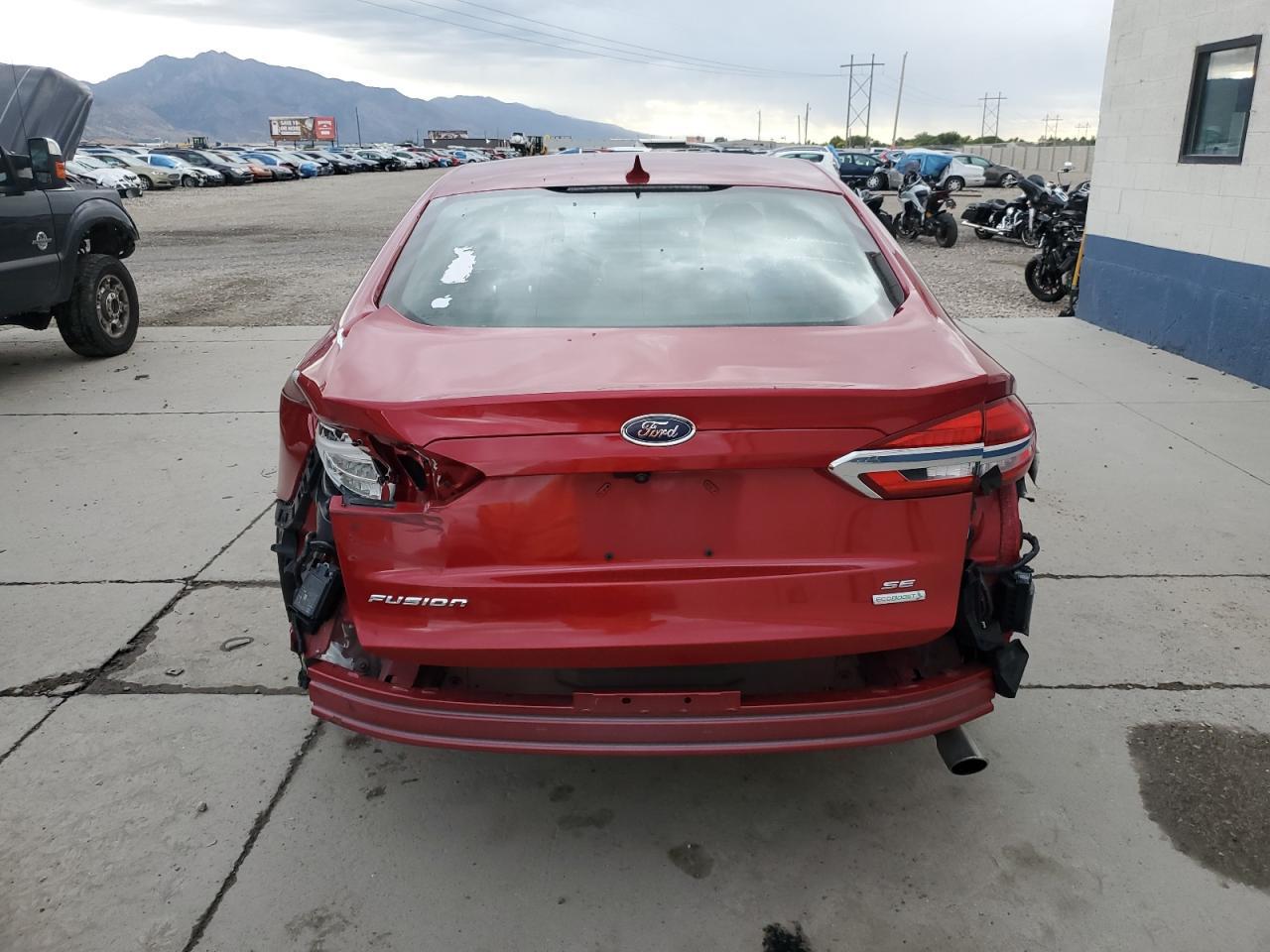 2020 Ford Fusion Se - Image 6