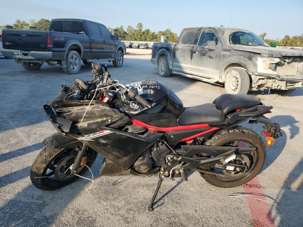 2016 Yama Fz6 - Image 3