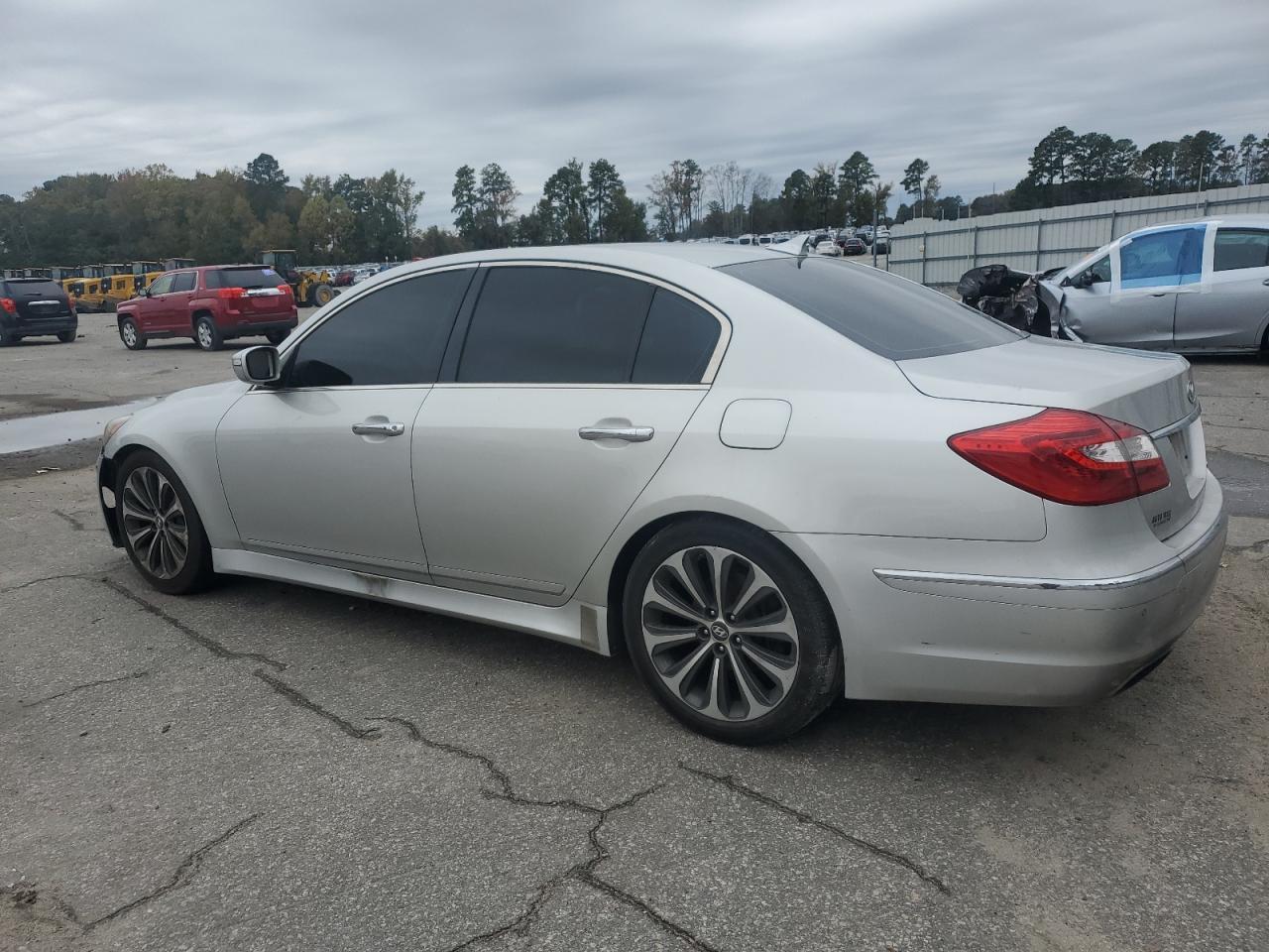 2012 Hyundai Genesis 5.0L - Фото 2