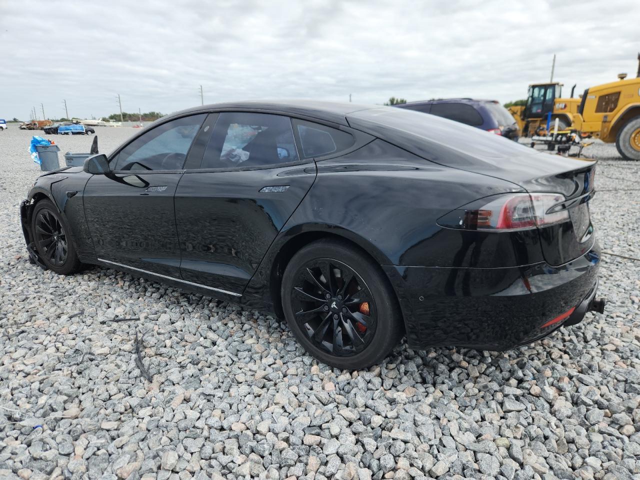2017 Tesla Model S - Image 2