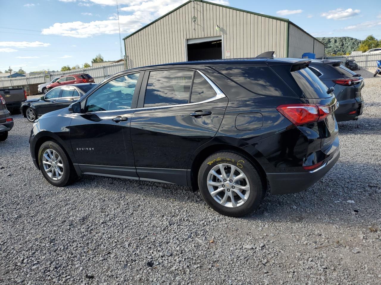 2021 Chevrolet Equinox Lt - Image 2