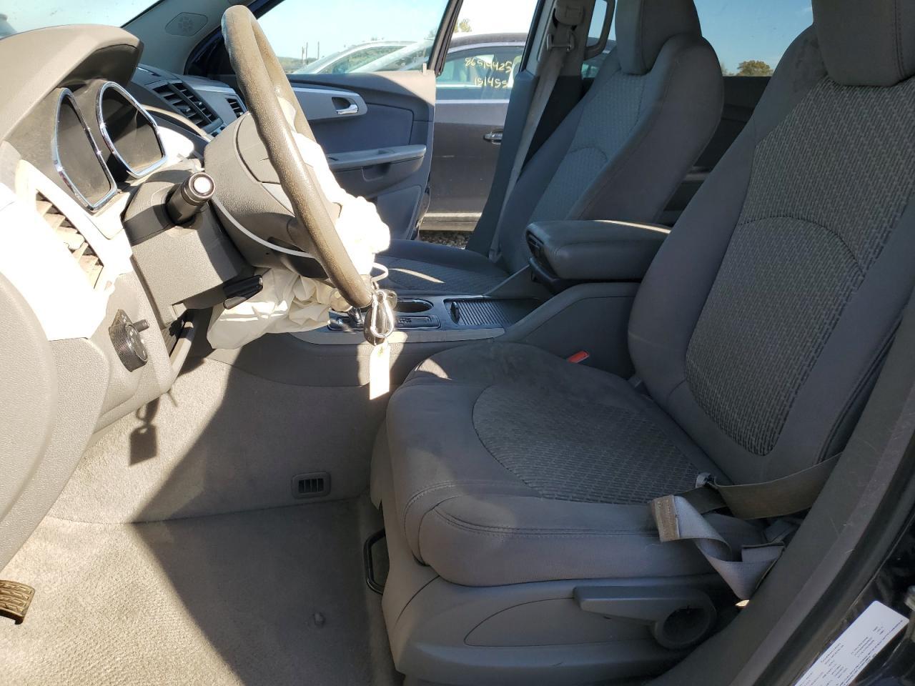 2011 Chevrolet Traverse Ls - Image 7