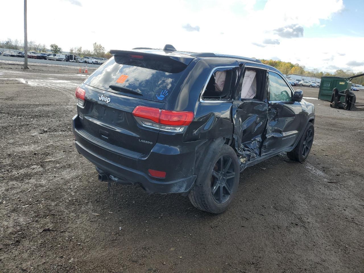 2015 Jeep Grand Cherokee Laredo - Фото 3