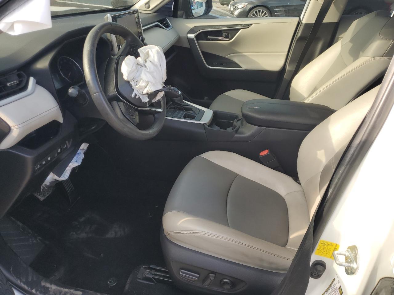 2020 Toyota Rav4 Xle Premium - Фото 7