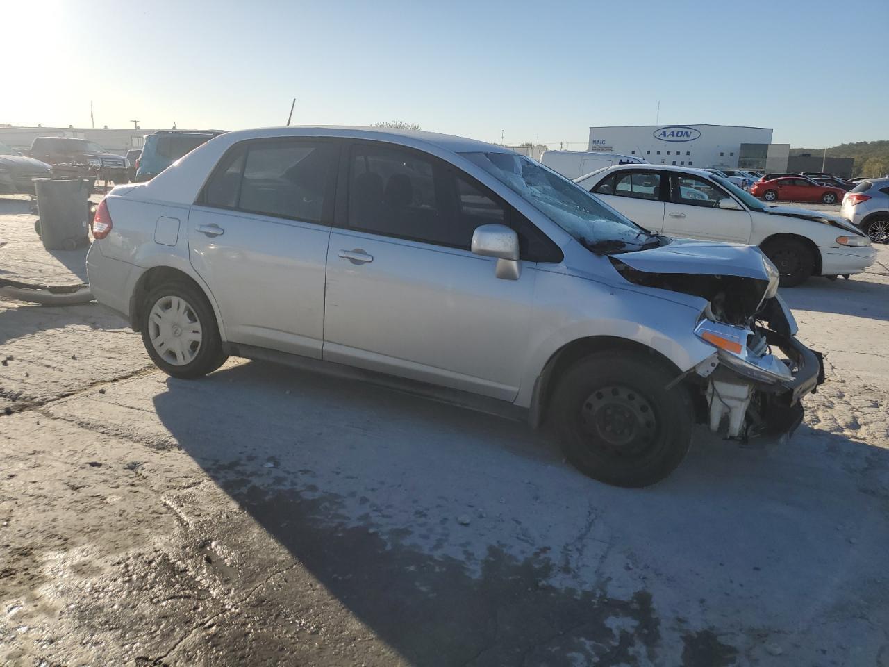 2011 Nissan Versa S - Image 4