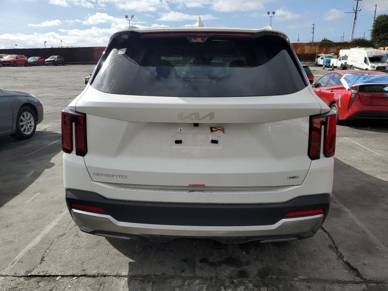 2025 Kia Sorento Sxp - Фото 6