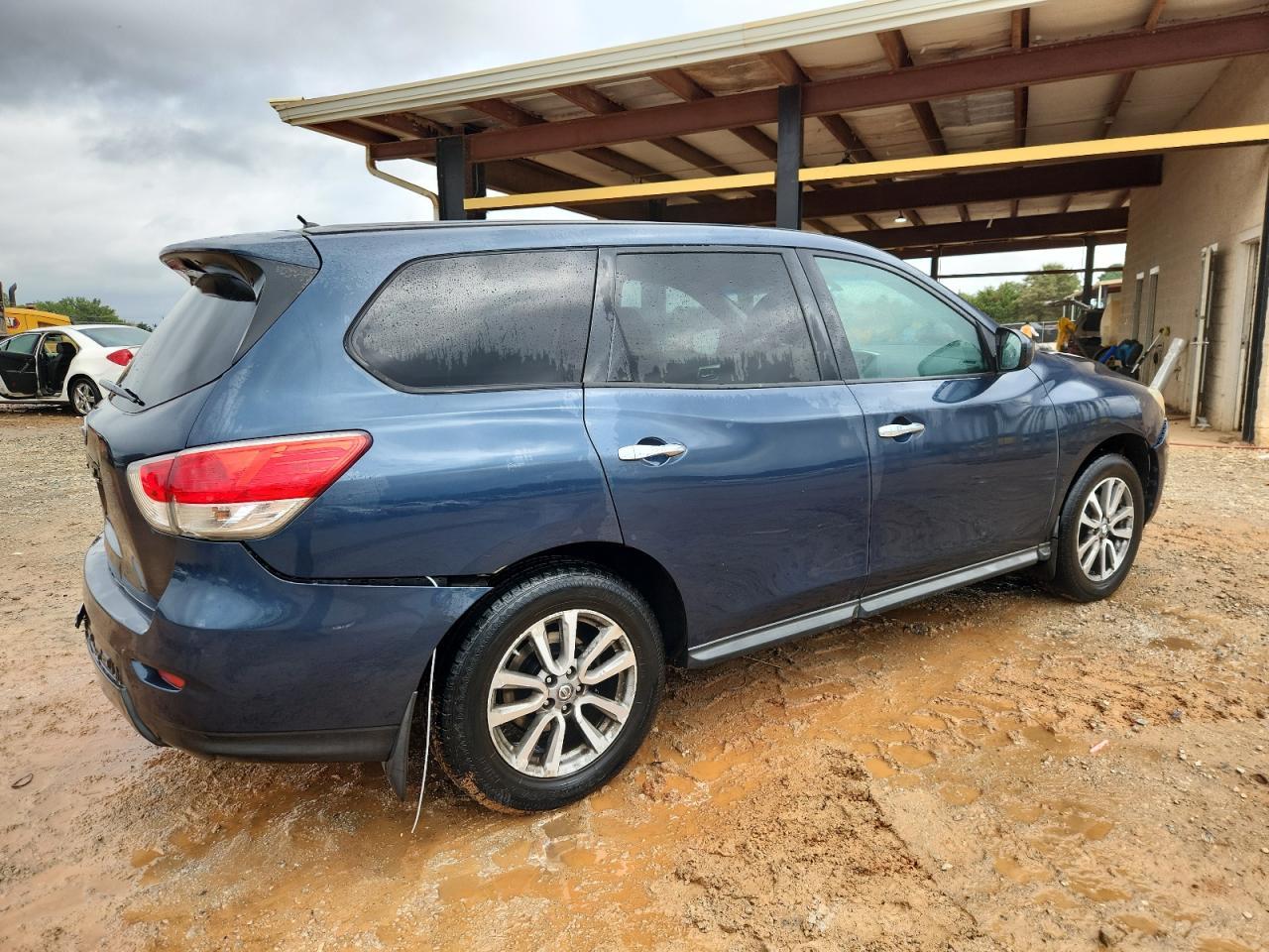2014 Nissan Pathfinder S - Фото 3