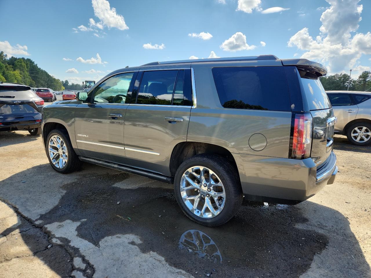 2018 GMC Yukon Denali - Фото 2