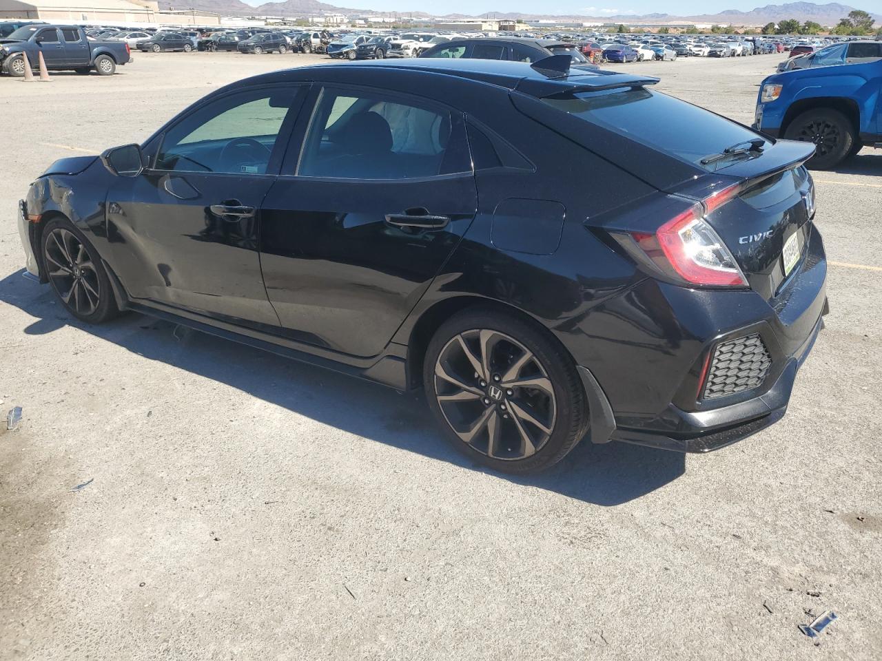 2018 Honda Civic Sport - Фото 2