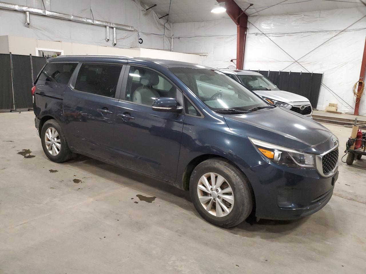 2015 Kia Sedona Lx - Фото 4