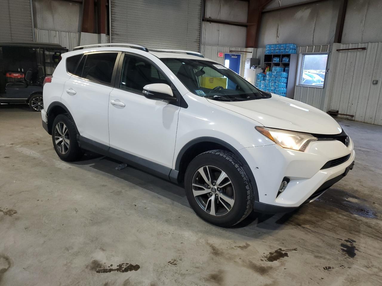 2016 Toyota Rav4 Xle - Фото 4