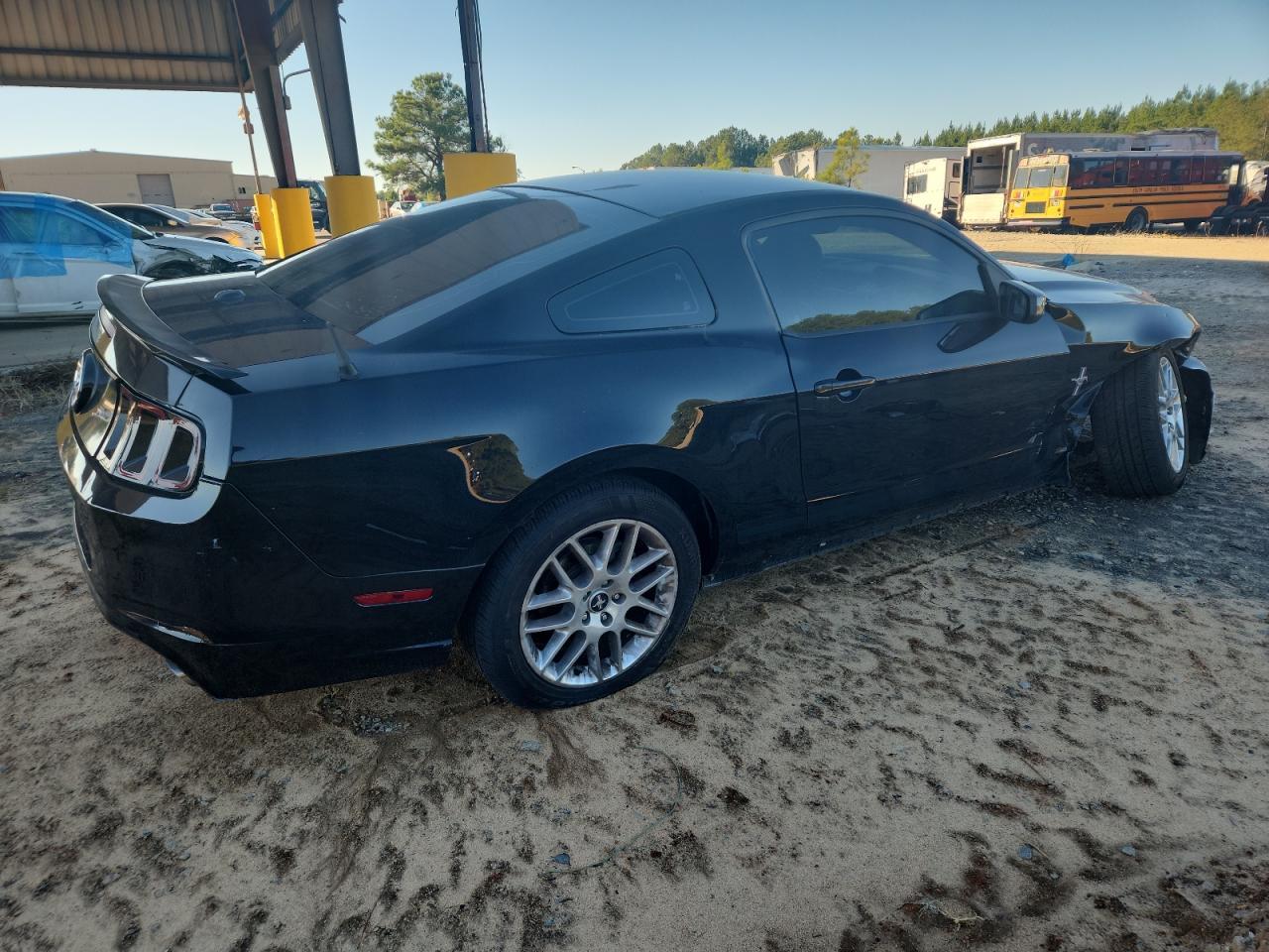 2014 Ford Mustang - Фото 3