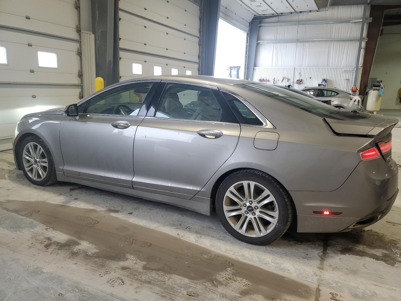 2016 Lincoln Mkz Hybrid - Image 2