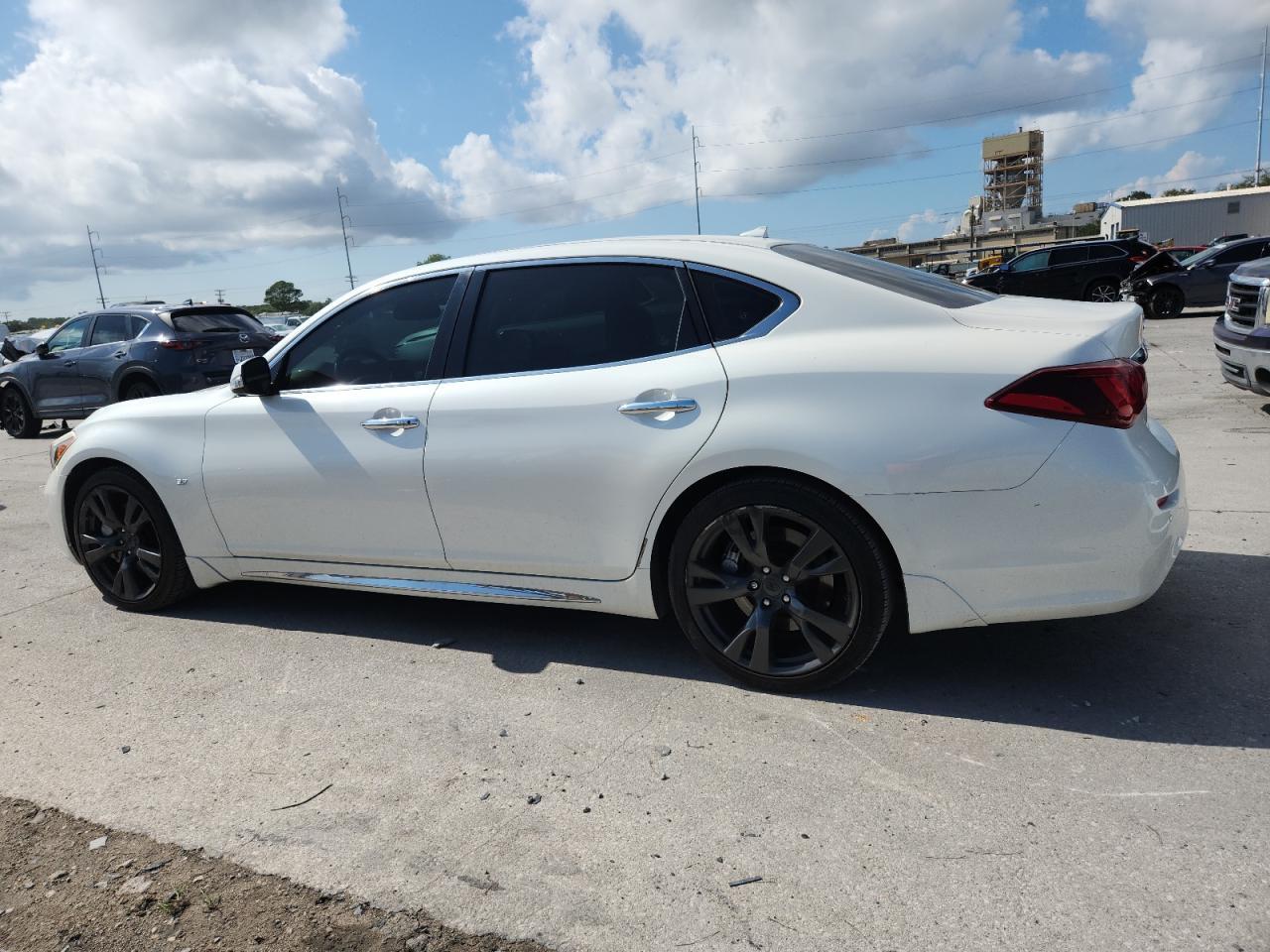 2016 Infiniti Q70L 3.7 - Фото 2