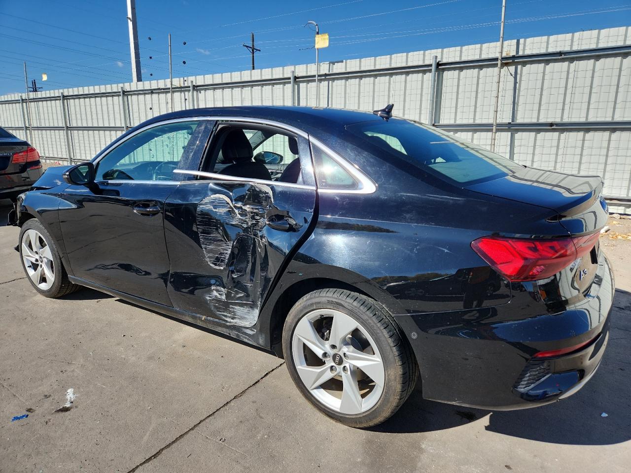 2023 Audi A3 Premium - Фото 2