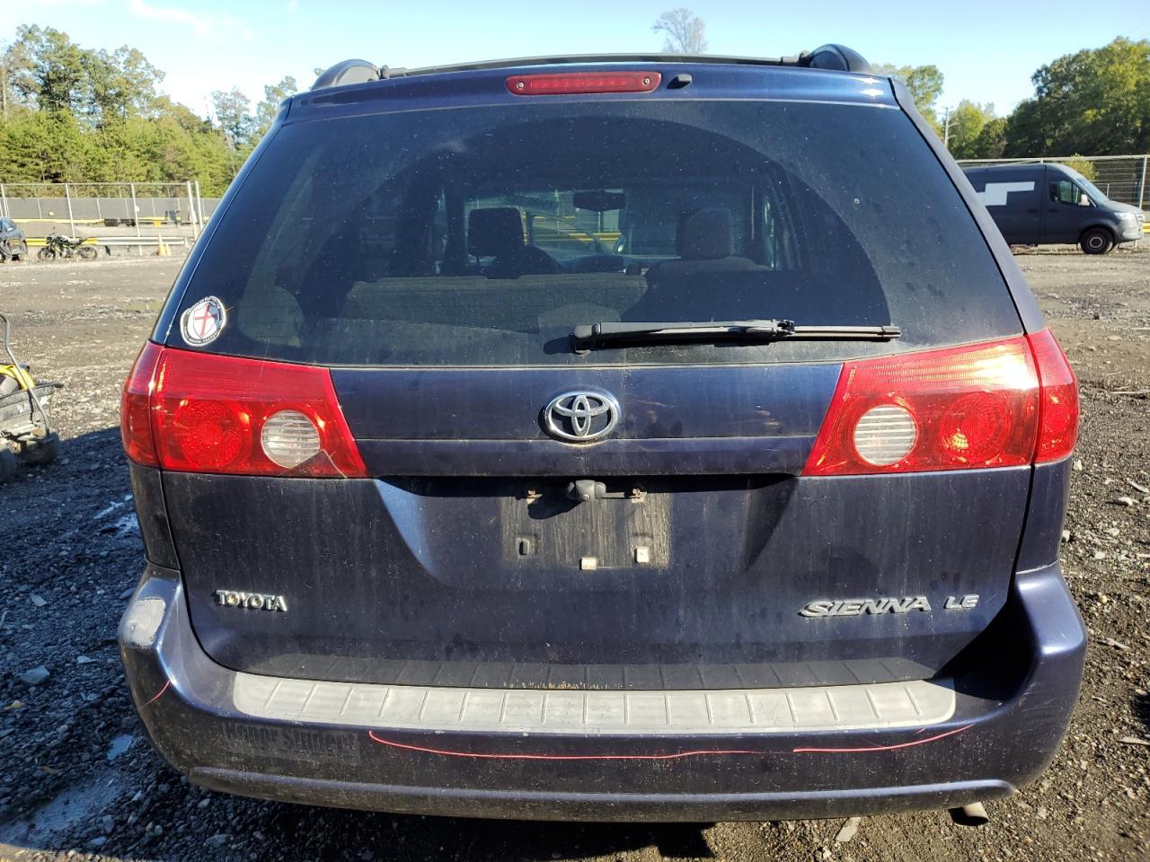 2006 Toyota Sienna Ce - Image 6