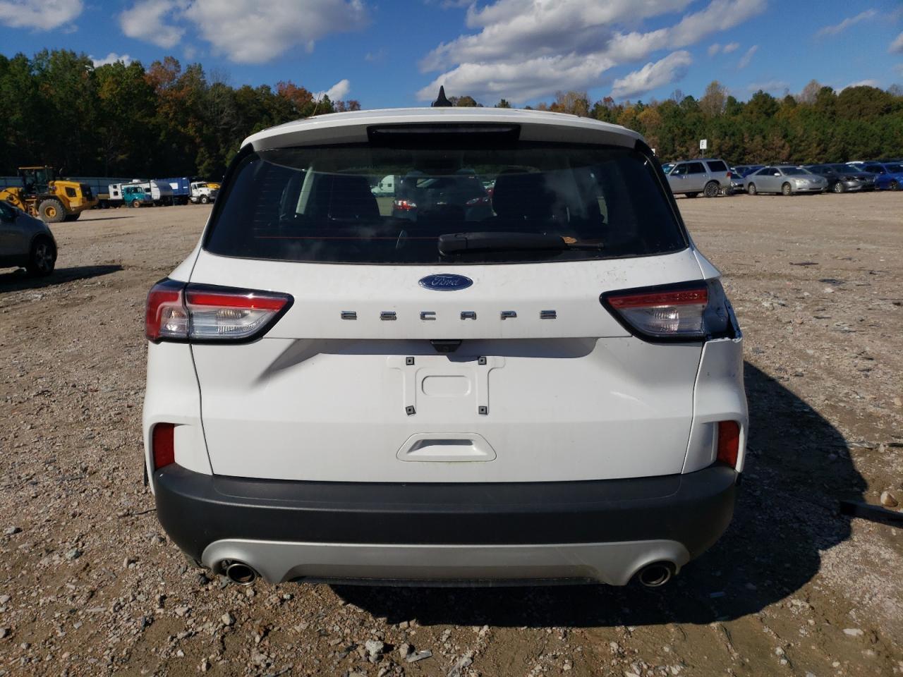 2022 Ford Escape S - Фото 6