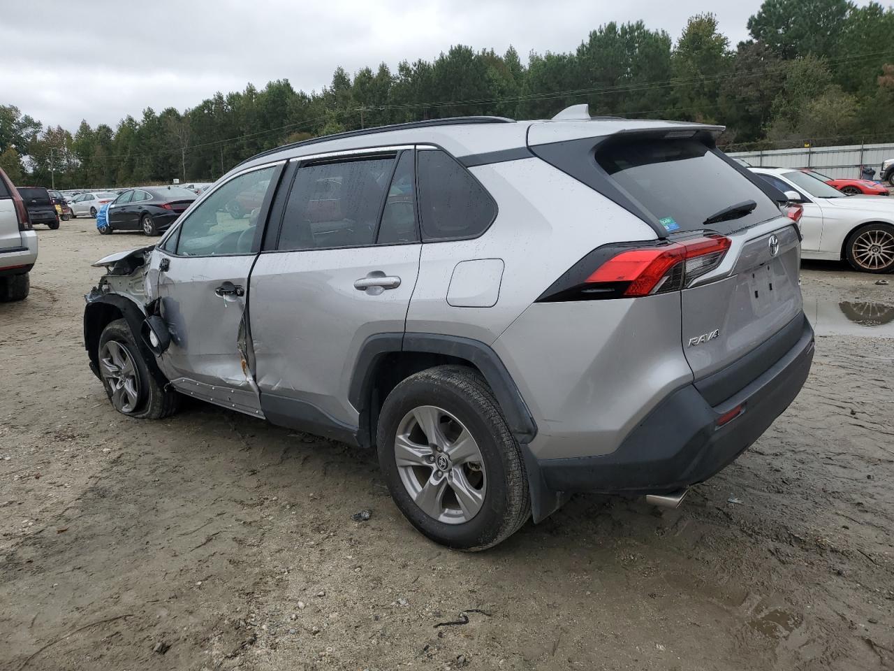 2024 Toyota Rav4 Xle - Фото 2