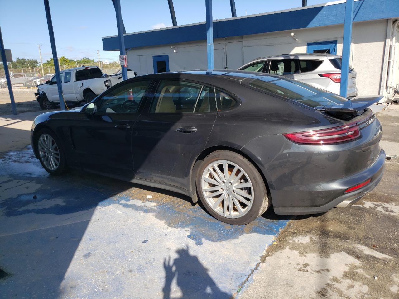 2018 Porsche Panamera 4 - Фото 2