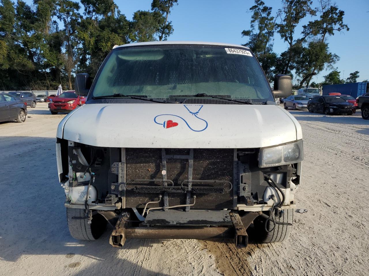 2017 GMC Savana G2500 - Image 5