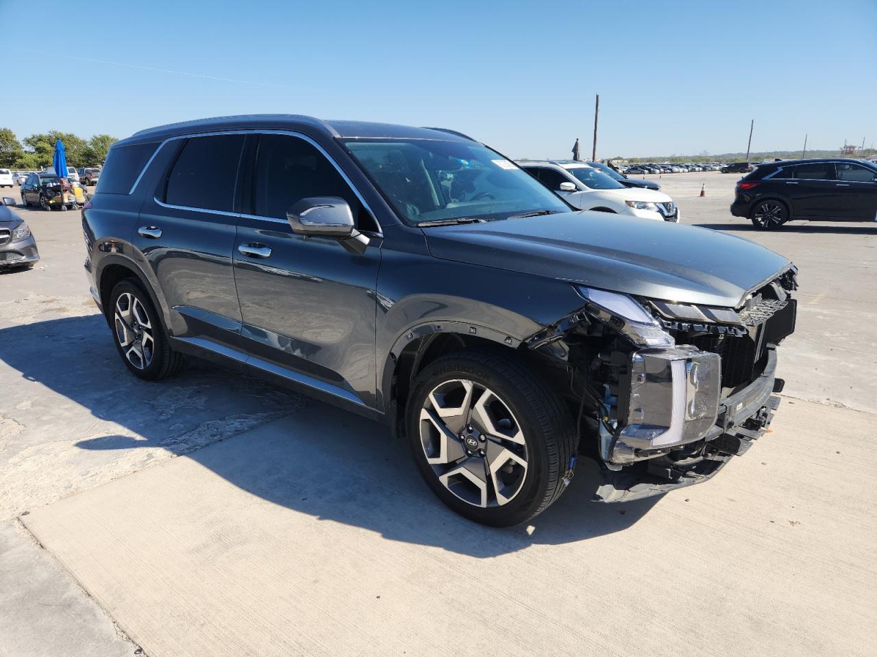 2024 Hyundai Palisade Limited - Image 4
