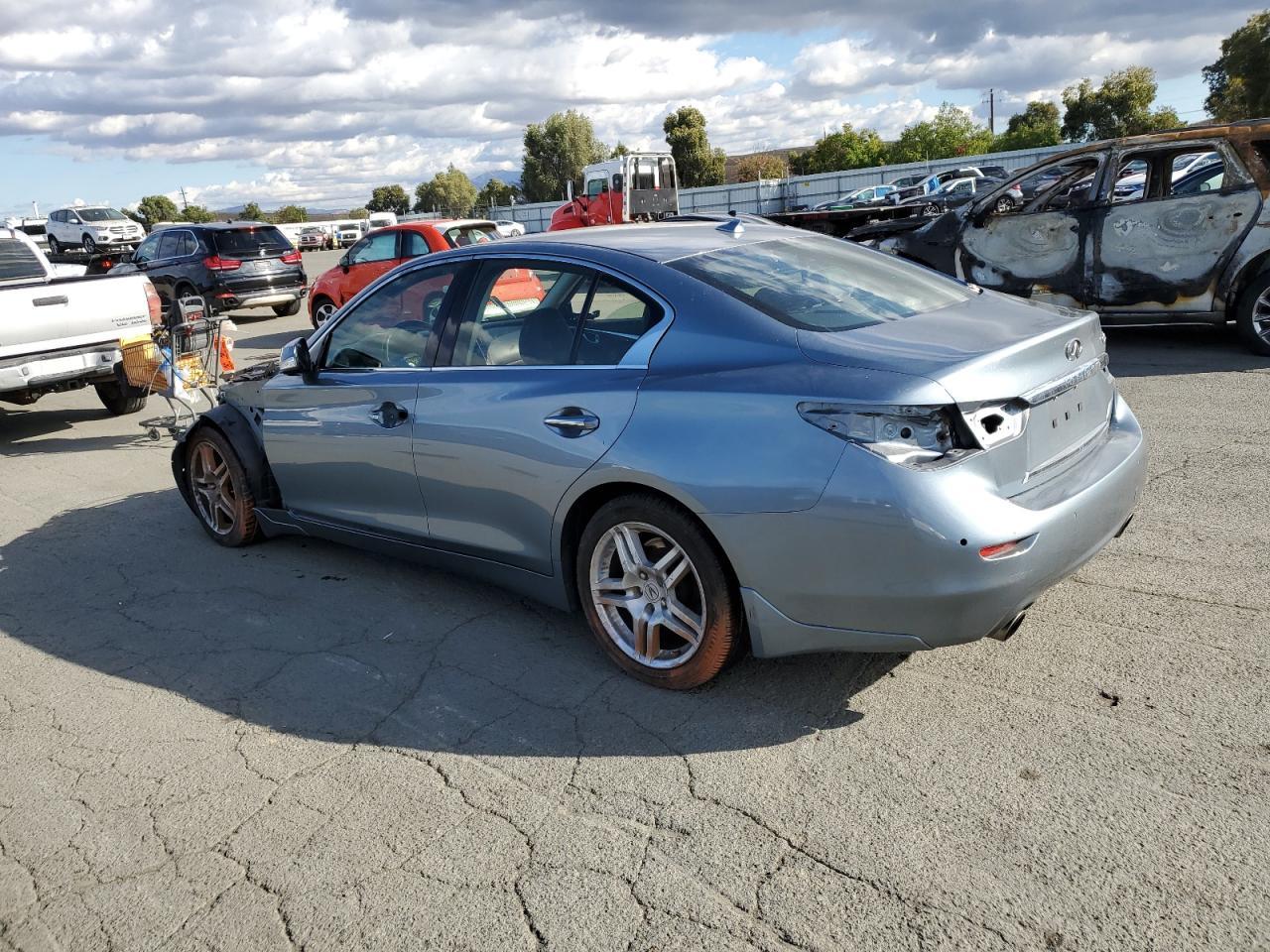 2016 Infiniti Q50 Premium - Фото 2