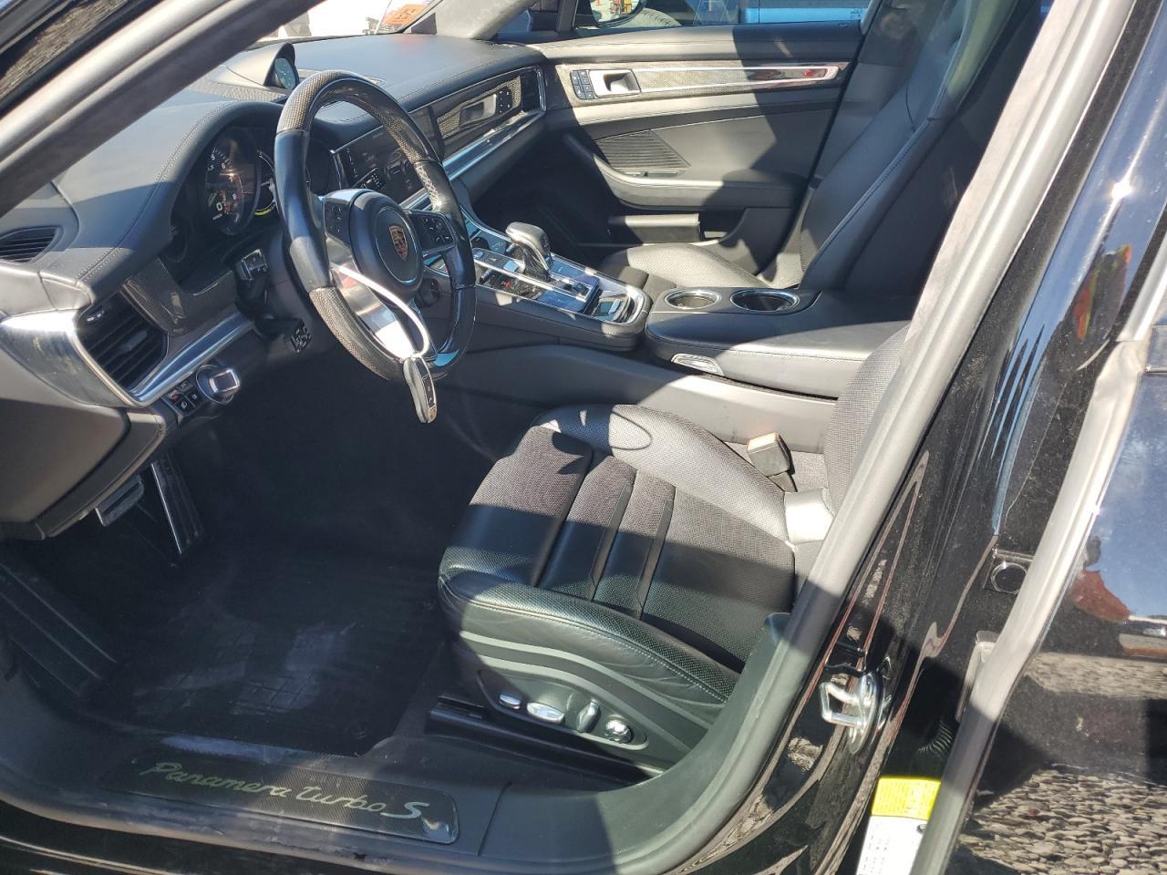 2018 Porsche Panamera Turbo S E-Hybrid - Image 7