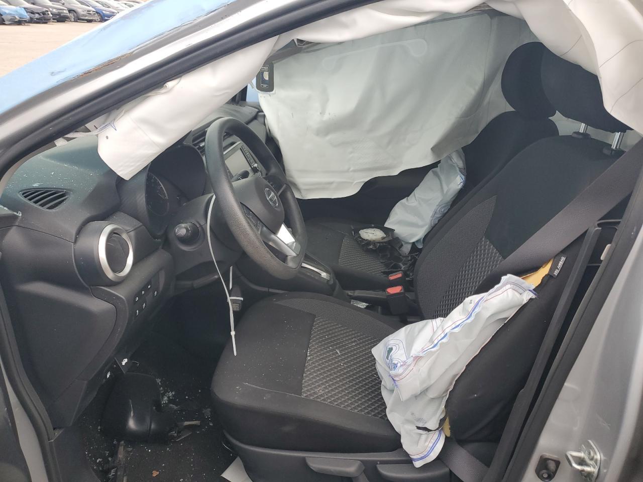 2020 Nissan Versa S - Фото 7