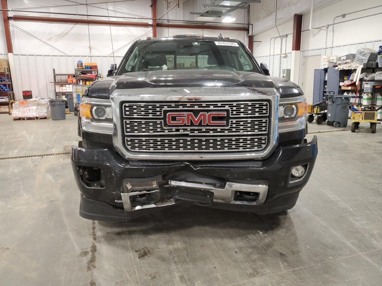 2018 GMC Sierra K2500 Denali - Image 5
