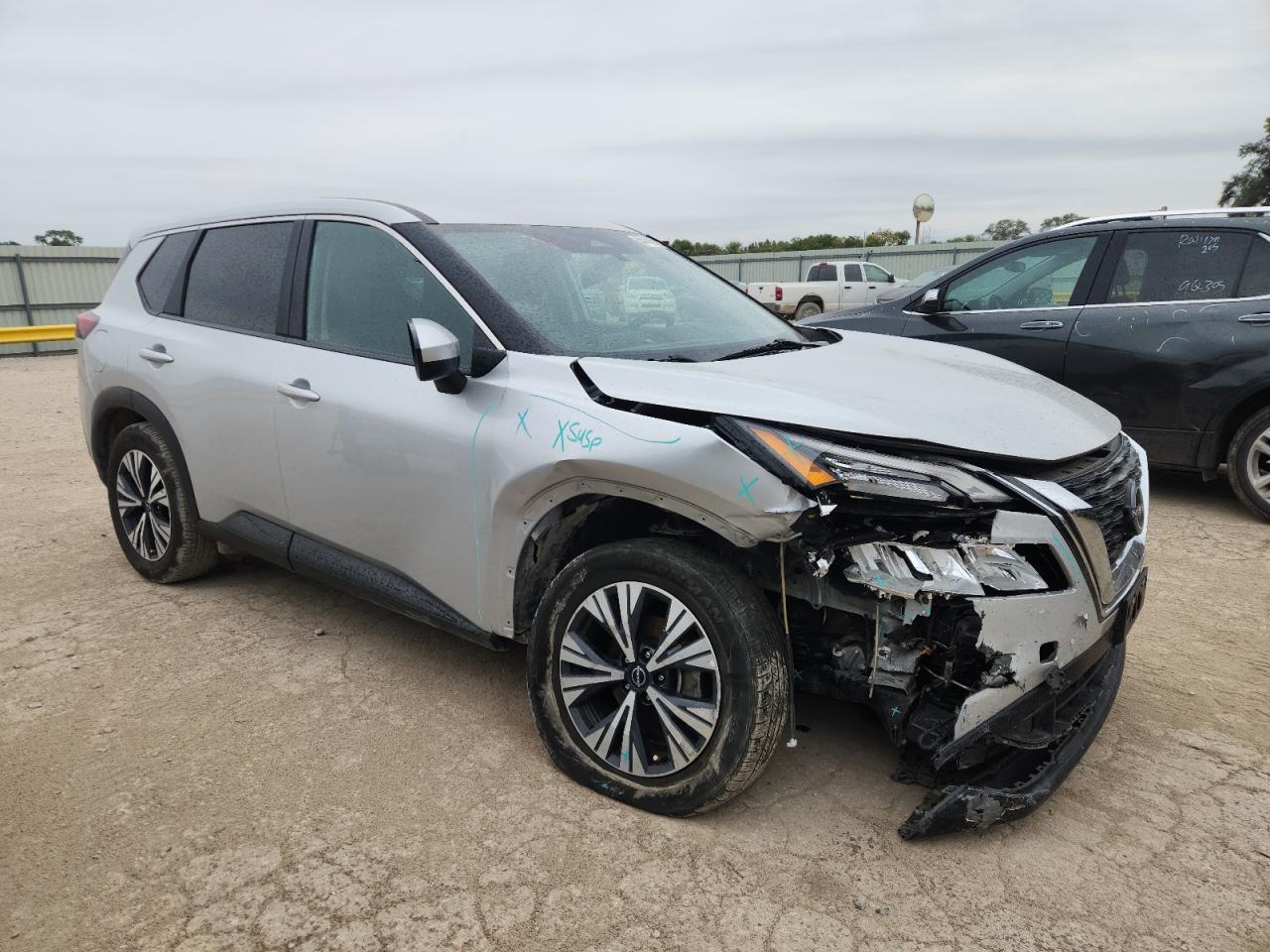 2023 Nissan Rogue Sv - Image 4