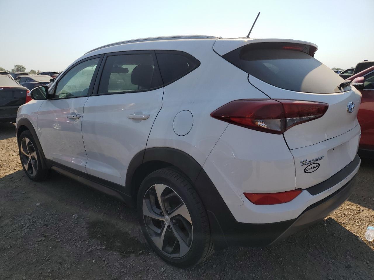2016 Hyundai Tucson Limited - Image 2