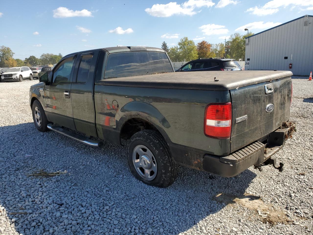 2004 Ford F-150 - Image 2