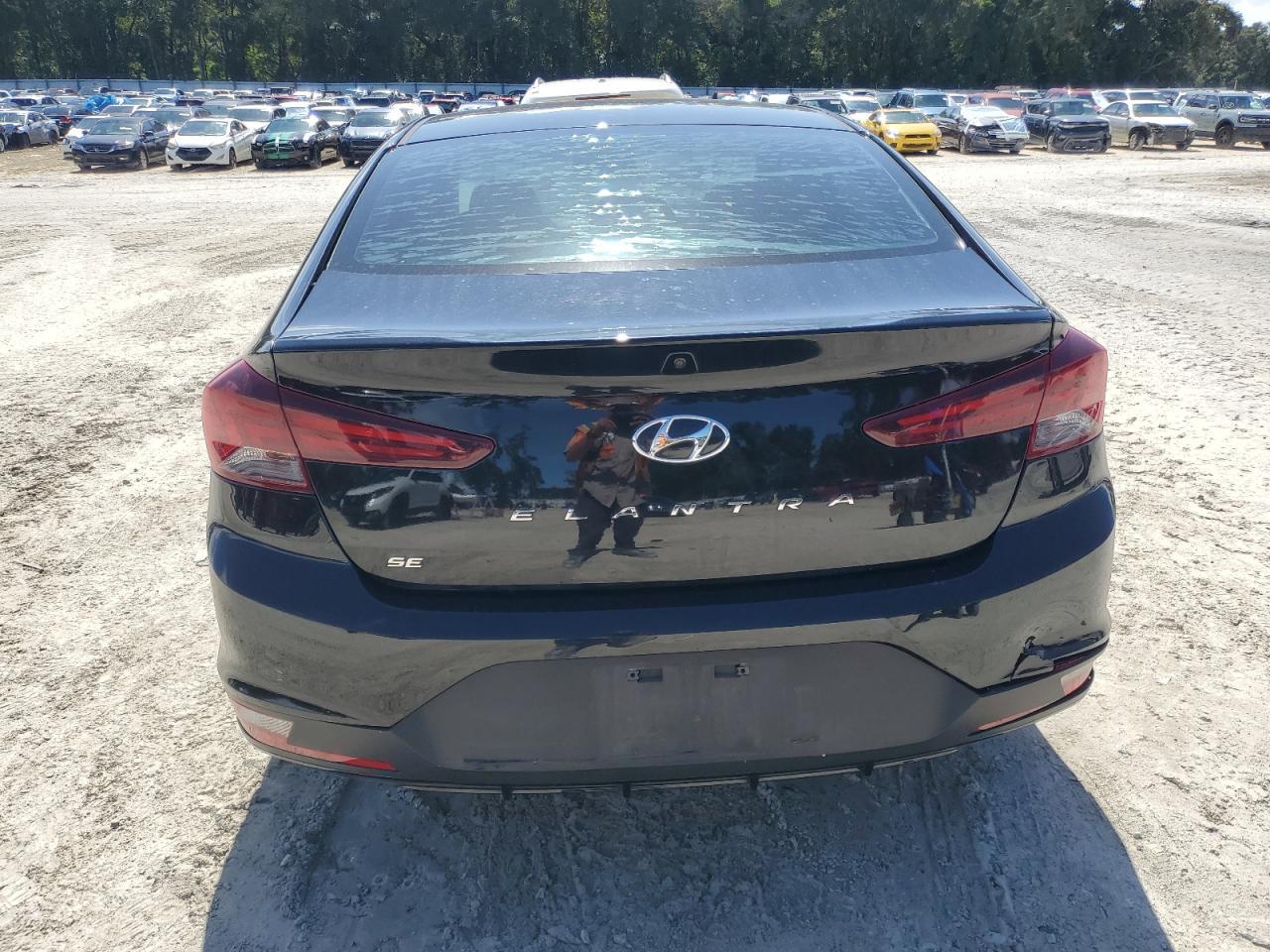 2020 Hyundai Elantra Se - Фото 6