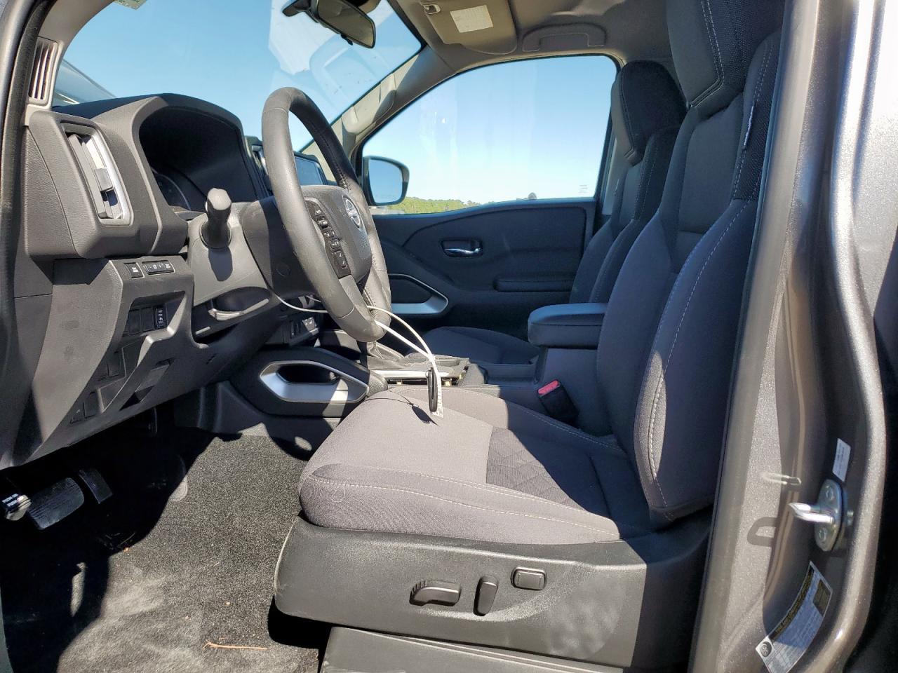 2025 Nissan Frontier S - Фото 7