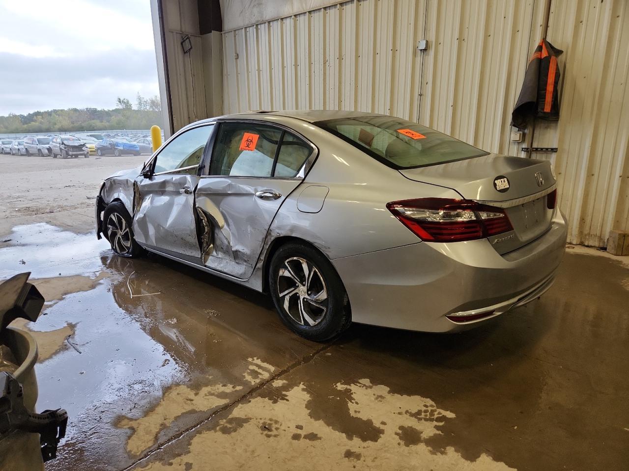 2017 Honda Accord Lx - Фото 2