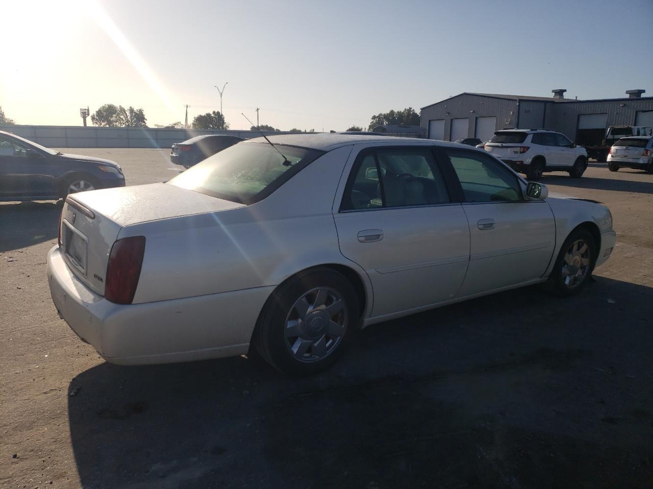 2002 Cadillac Deville Dts - Фото 3