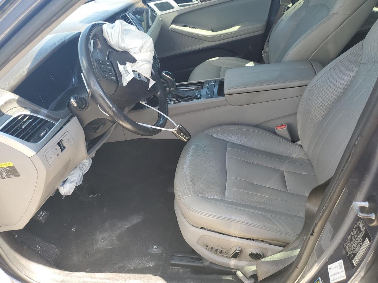 2016 Hyundai Genesis 3.8L - Фото 7