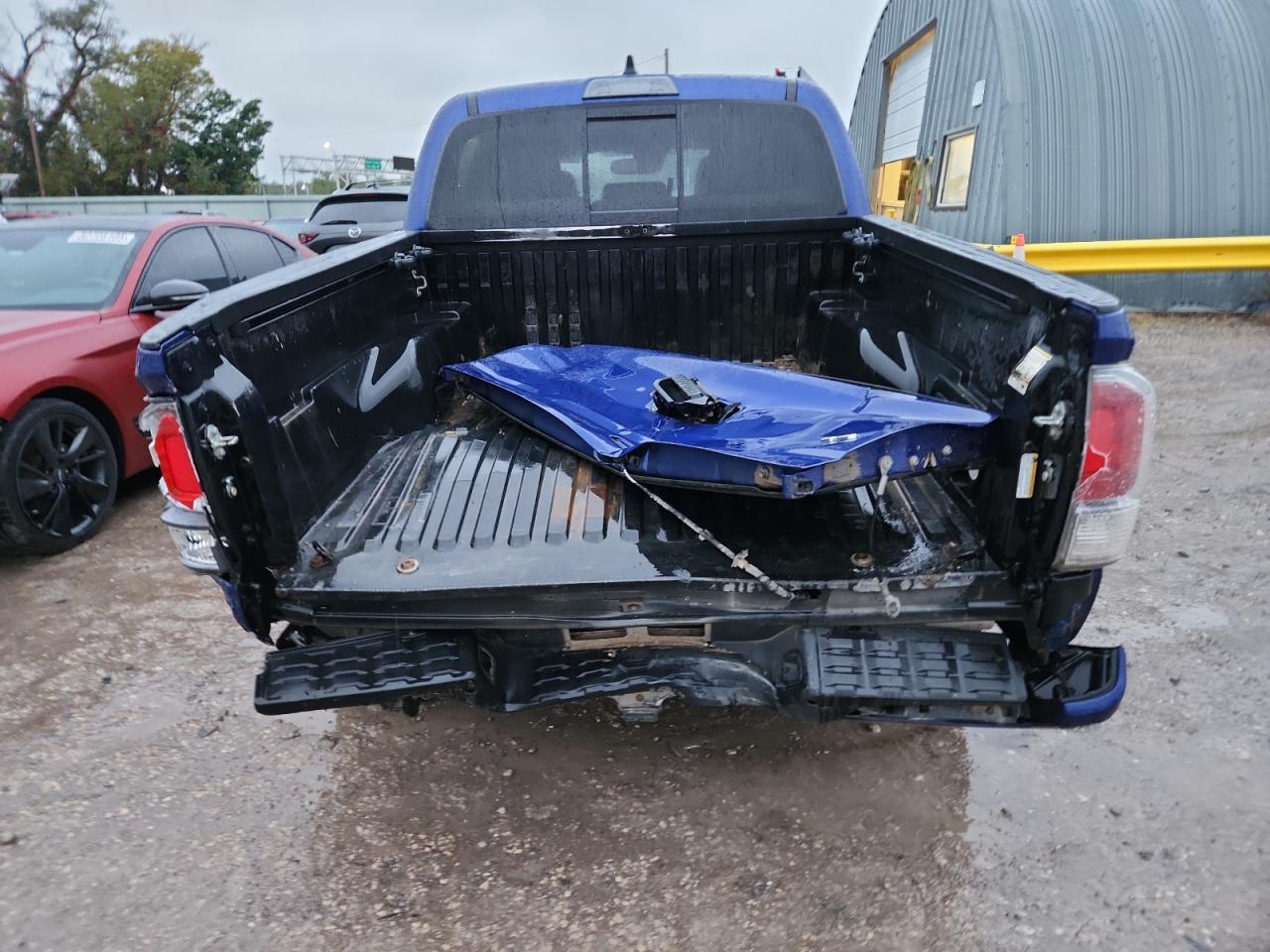 2022 Toyota Tacoma Trd Off-Road - Image 6