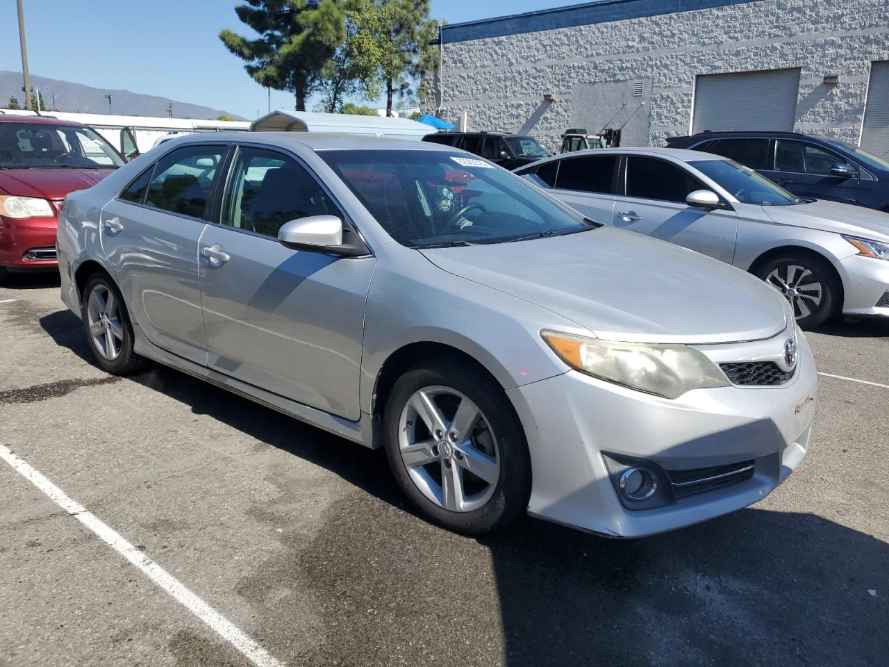 2012 Toyota Camry Base - Фото 4