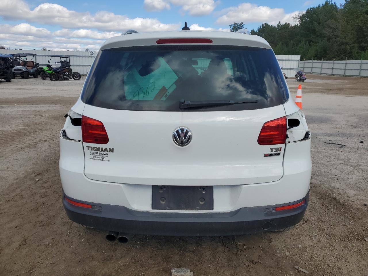 2017 Volkswagen Tiguan Wolfsburg - Фото 6