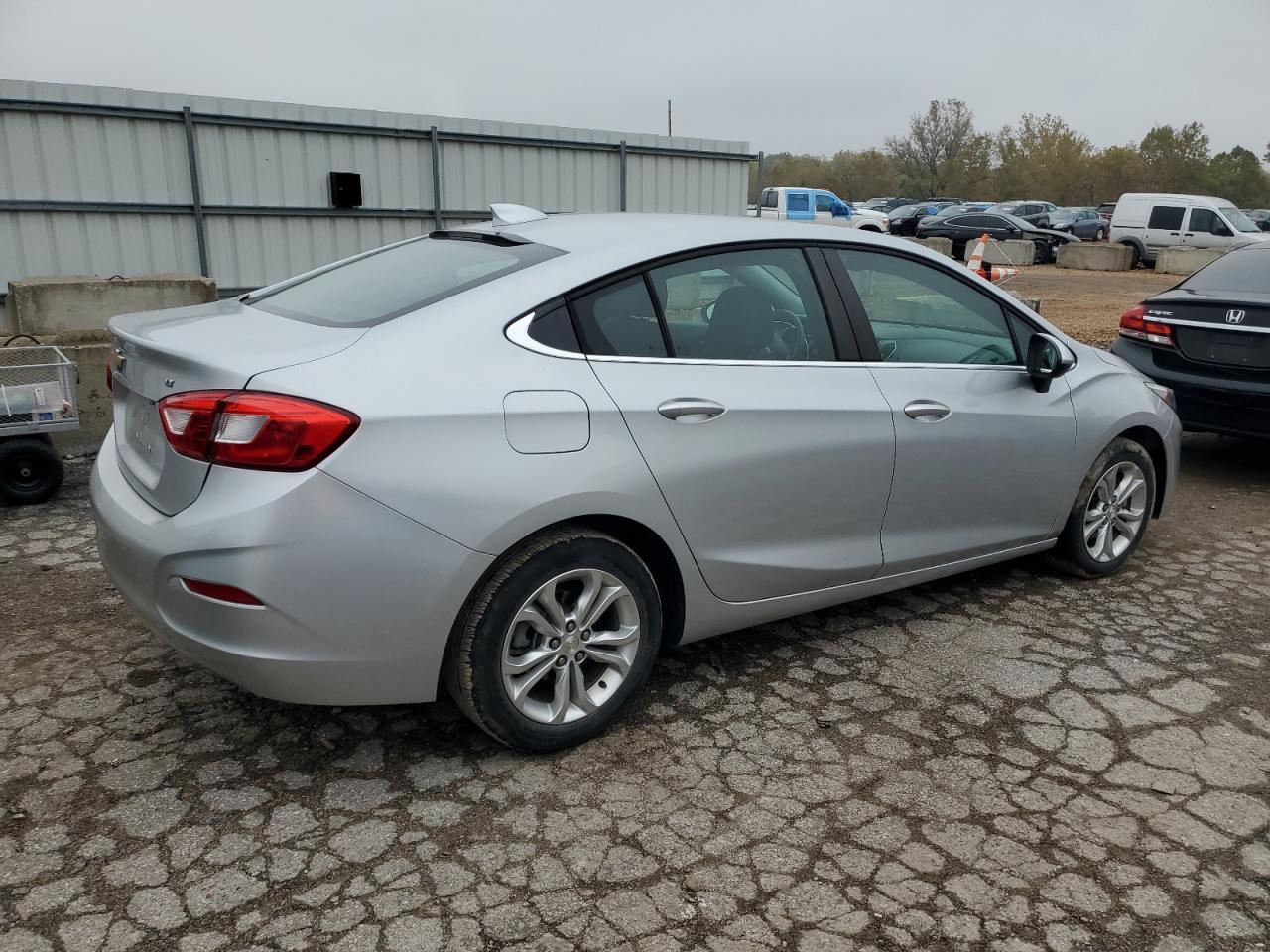 2019 Chevrolet Cruze Lt - Фото 3