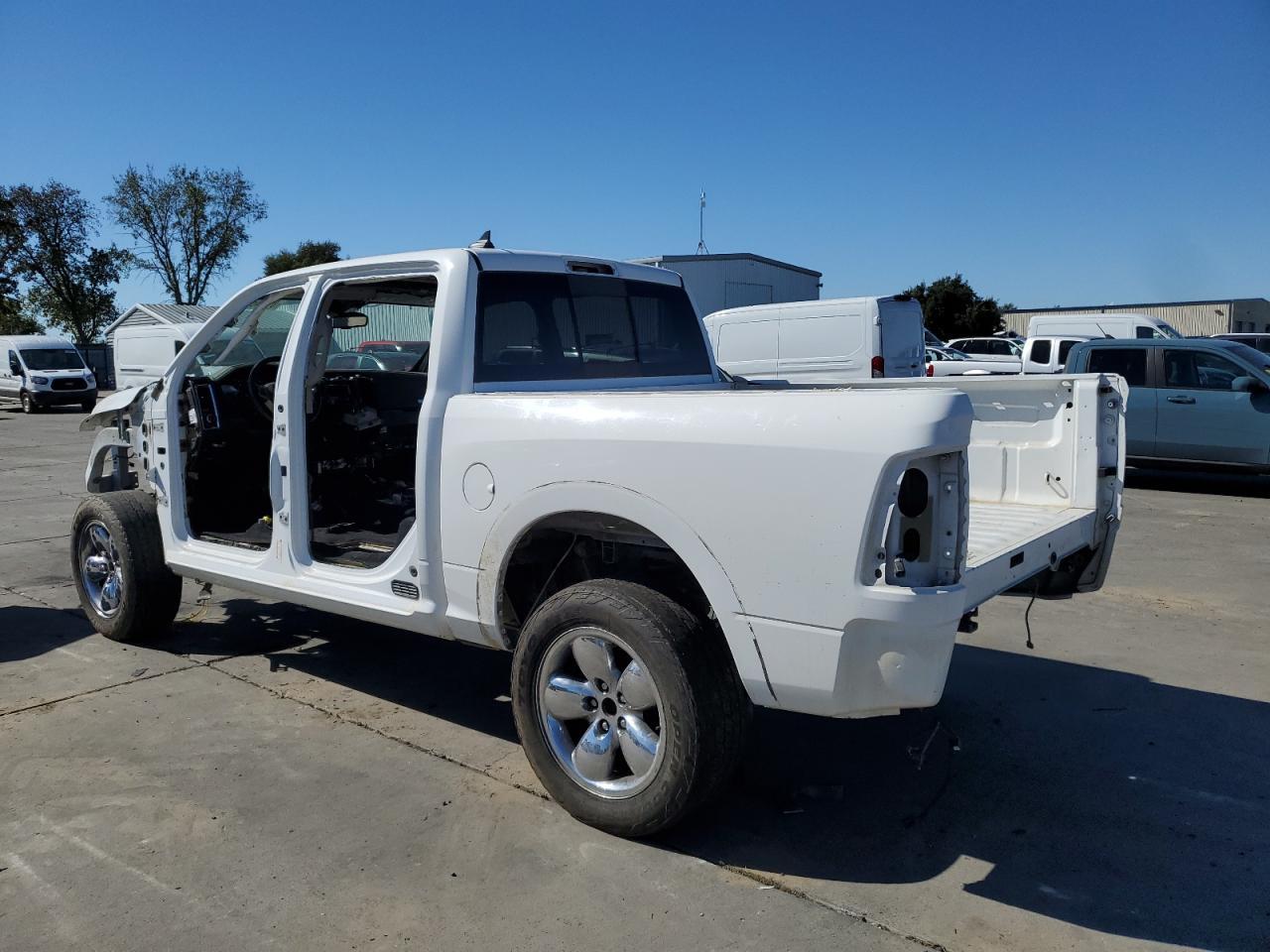 2017 Ram 1500 Laramie - Фото 2