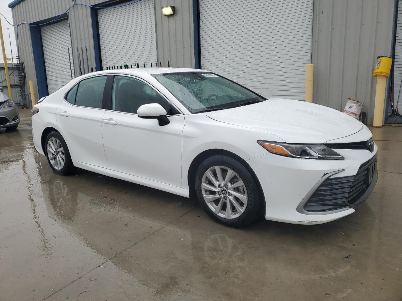 2023 Toyota Camry Le - Image 4