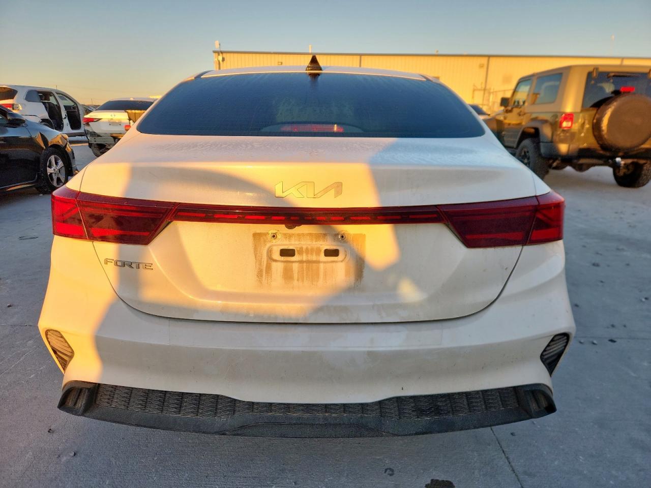 2023 Kia Forte Lx - Image 6